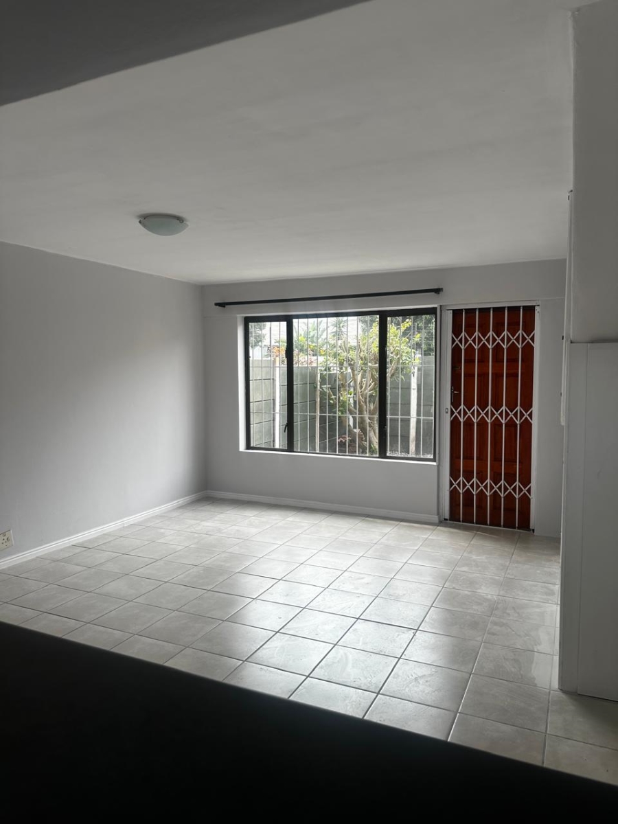 To Let 3 Bedroom Property for Rent in Southfield Western Cape